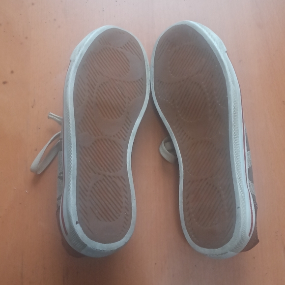 Coach Shoes (Size 6) - Picture 7 of 8